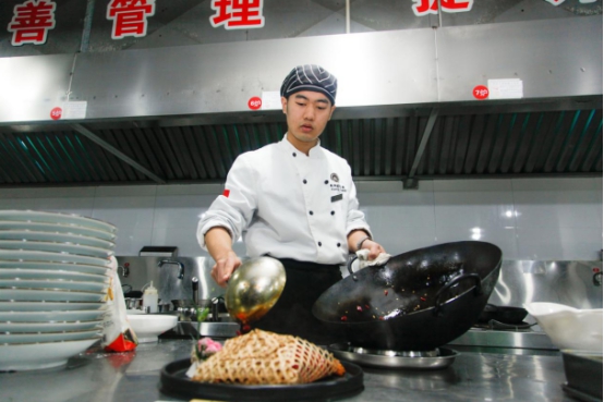 過完年，我決定來杭州新東方學烹飪，給自己一個燦爛前途！